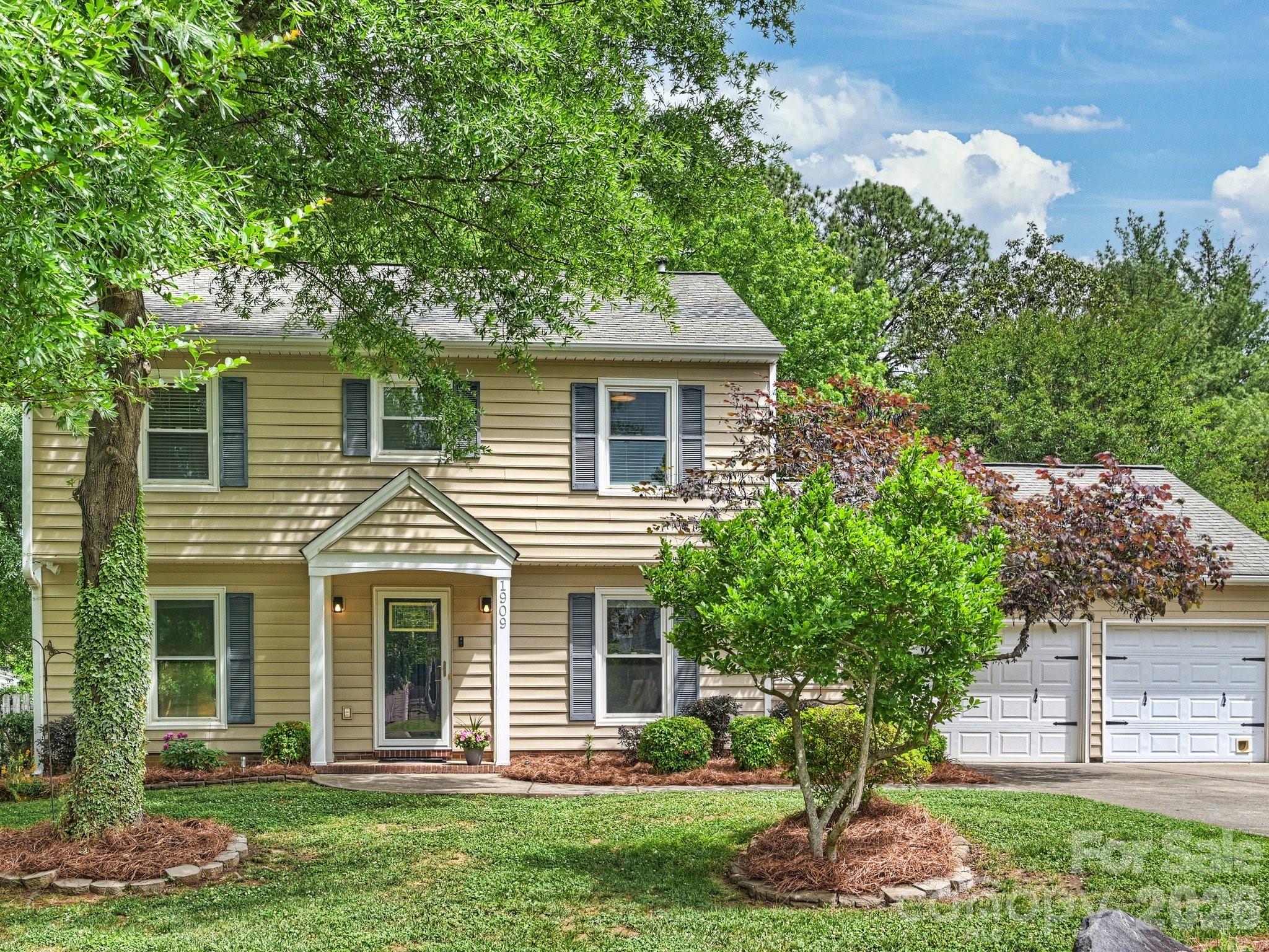 1909 Lawton Bluff Road Charlotte NC 28226