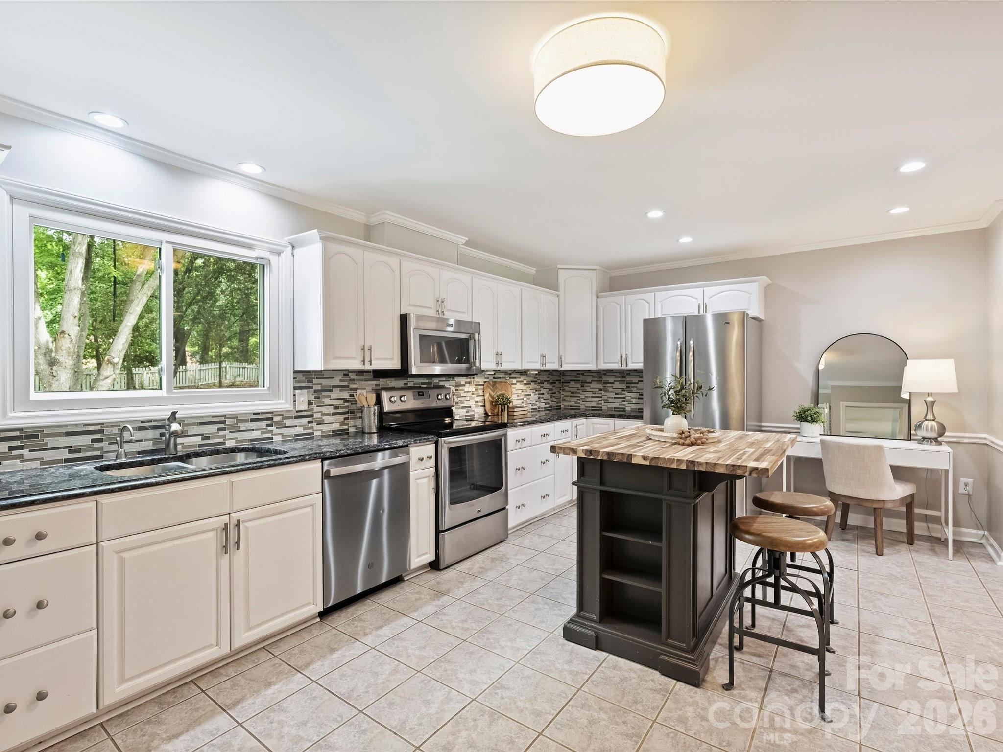 1909 Lawton Bluff Road Charlotte NC 28226