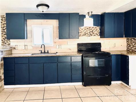 4191 Deerfield Drive Maiden NC 28650