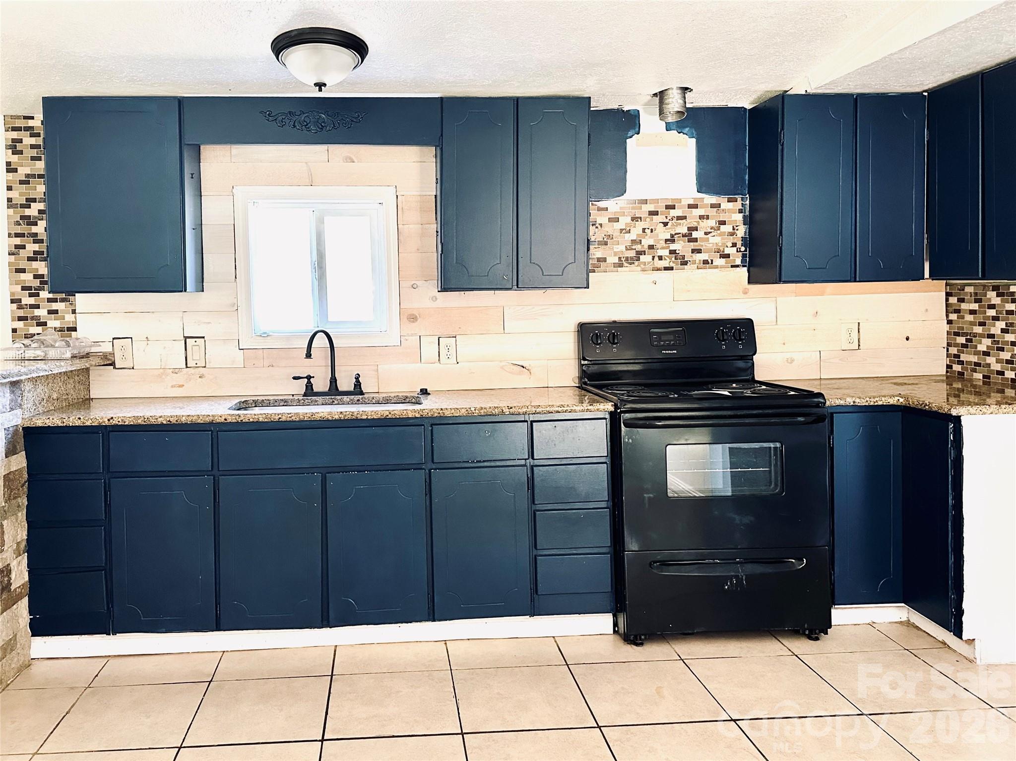 4191 Deerfield Drive Maiden NC 28650