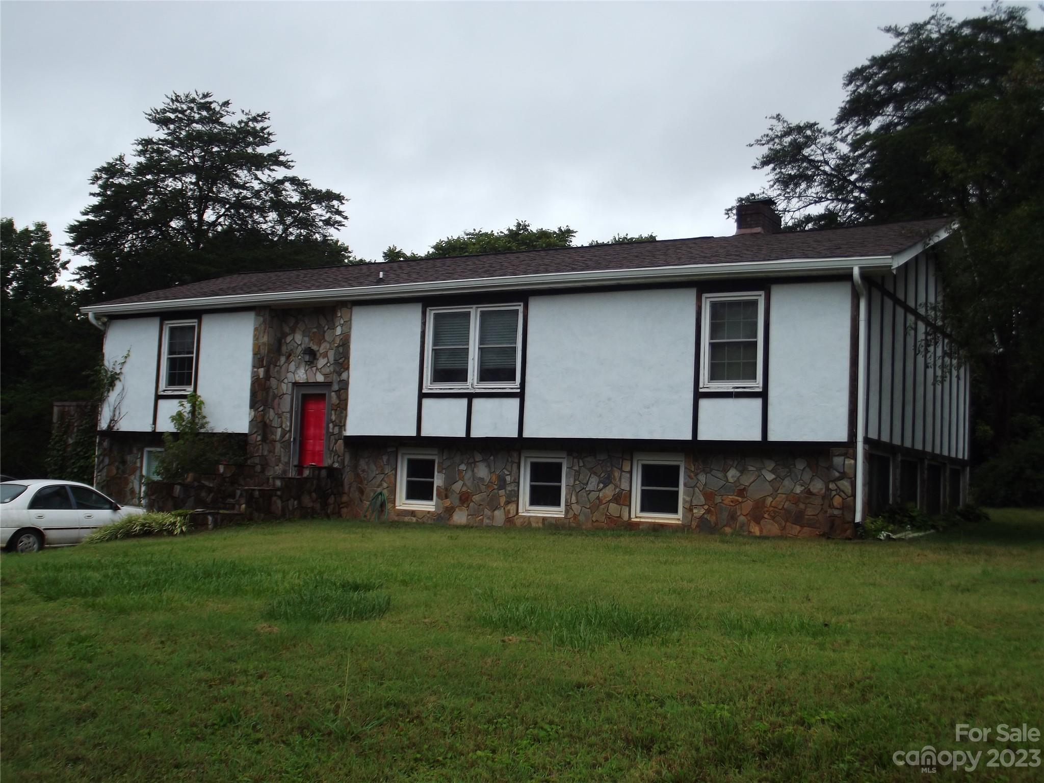 1754 Herbie Circle Newton NC 28658