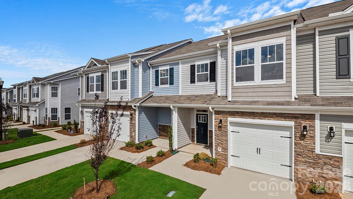 376 Creekview Road Hendersonville NC 28792
