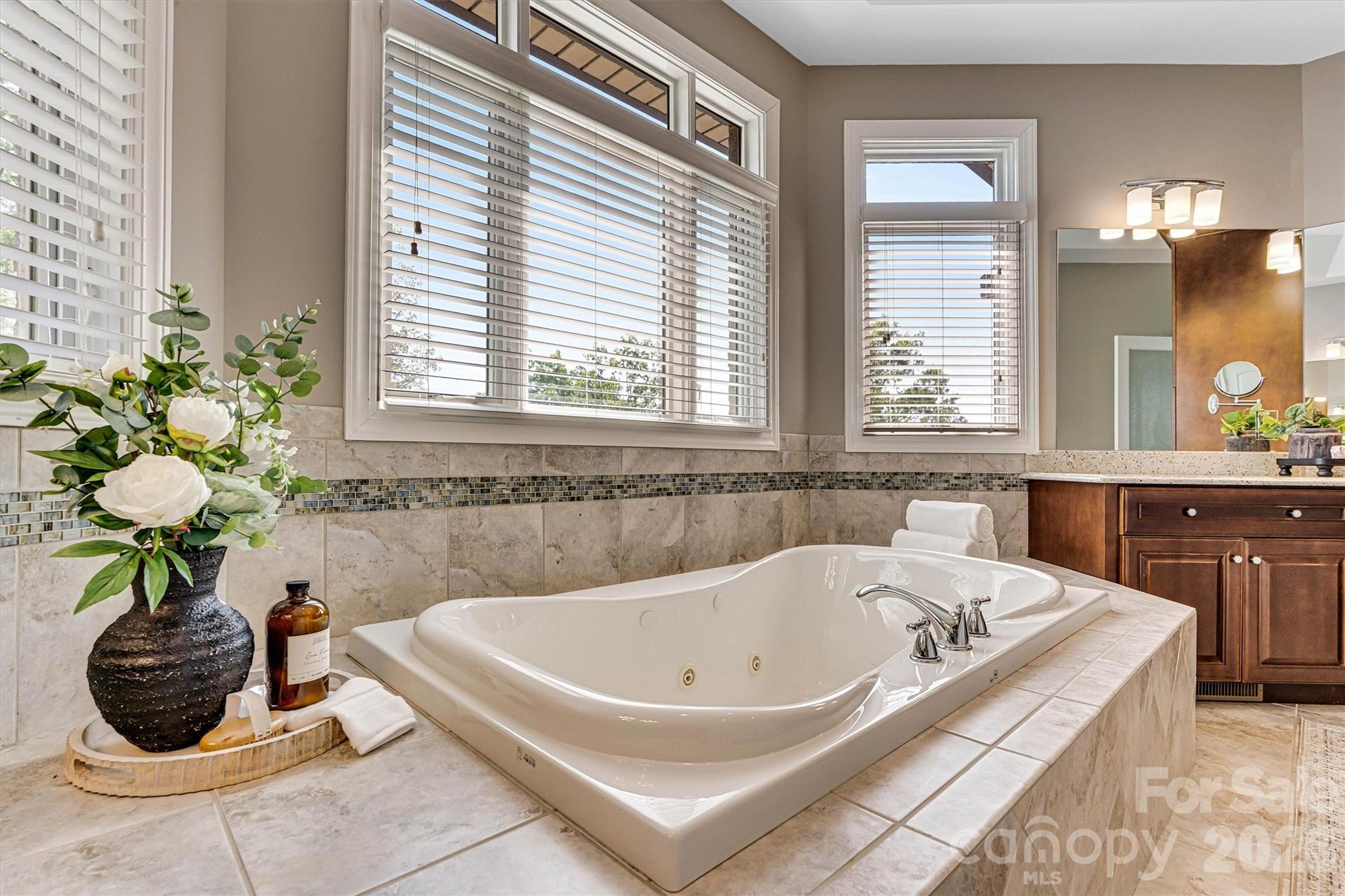 4202 54th Avenue NE Hickory NC 28601