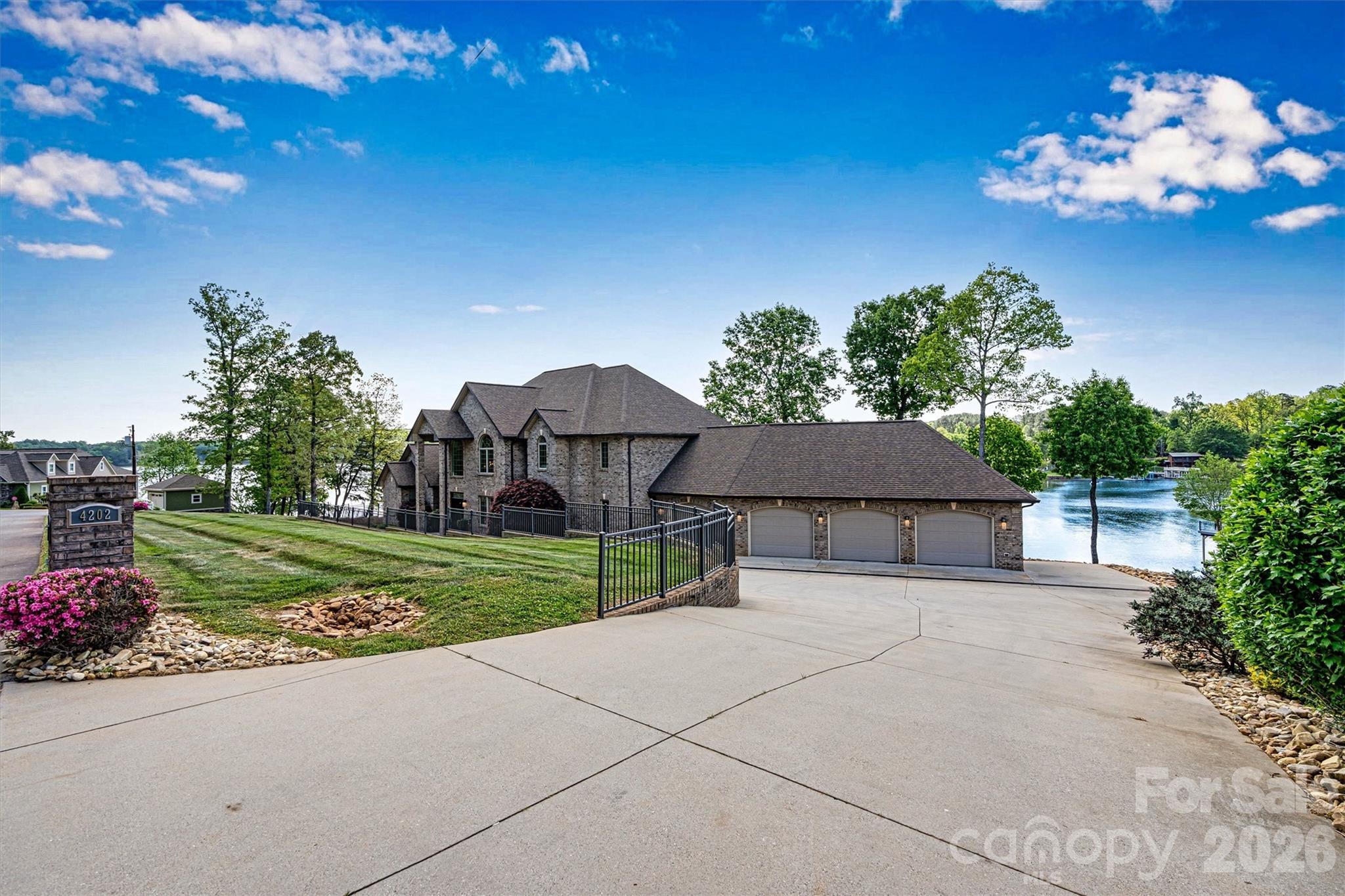 4202 54th Avenue NE Hickory NC 28601