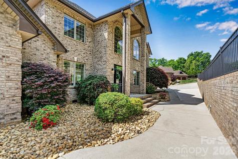 4202 54th Avenue NE Hickory NC 28601