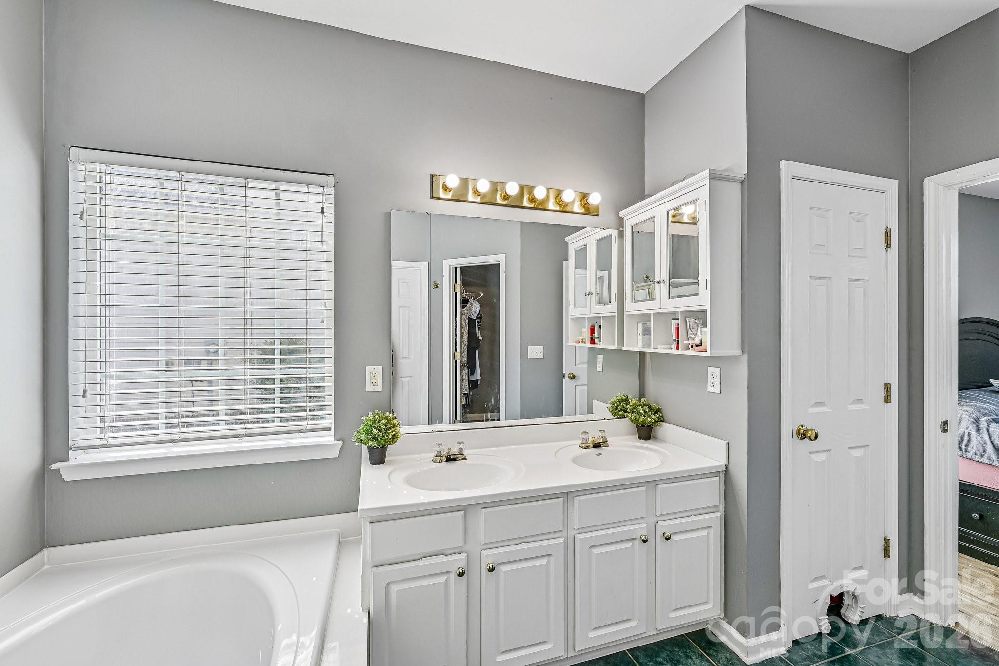 5755 Cambridge Bay Drive Charlotte NC 28269