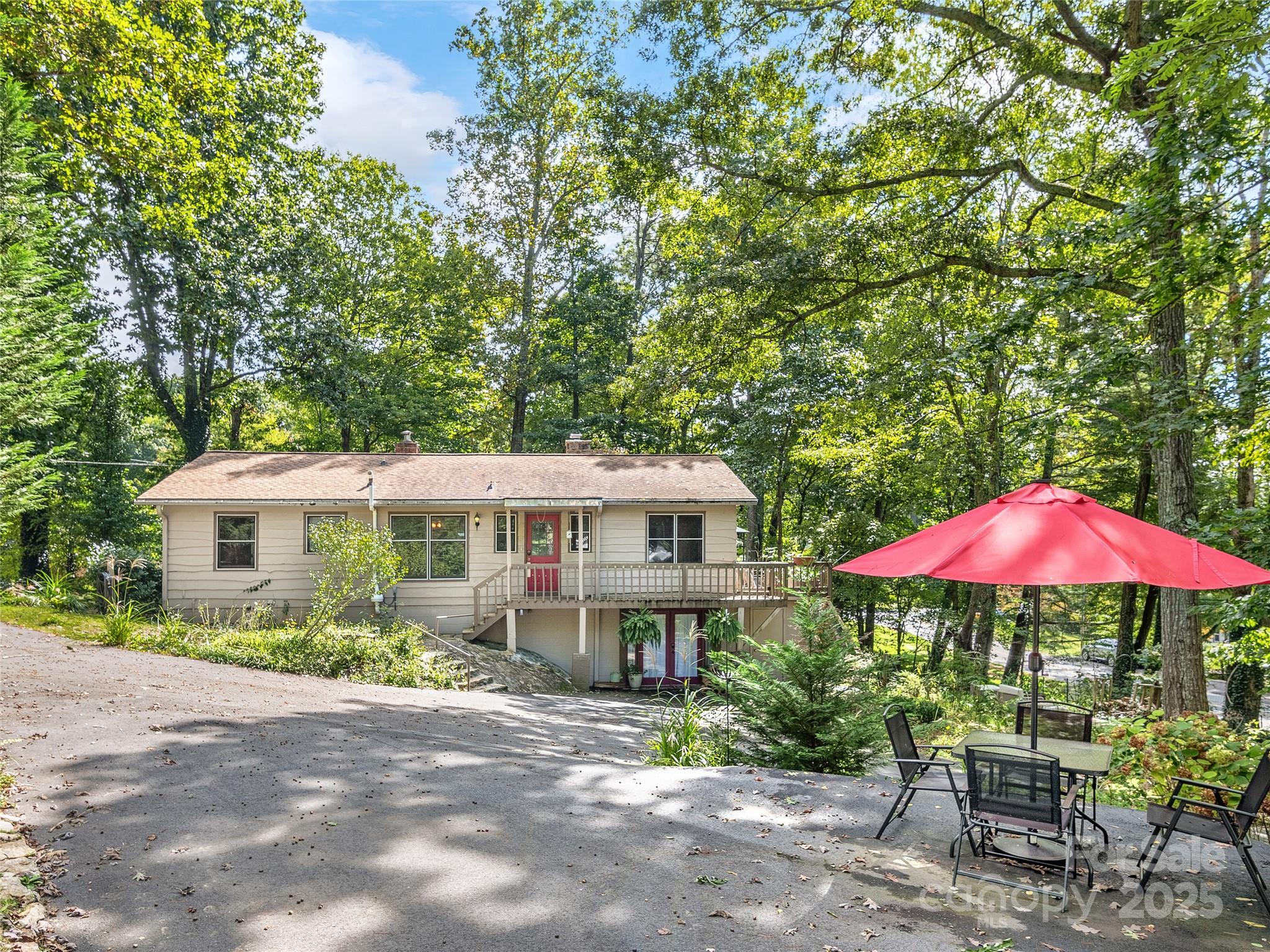 110 Oak Terrace Arden NC 28704