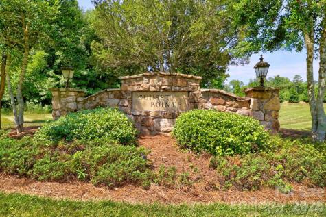 215 Village Lane Salisbury NC 28146