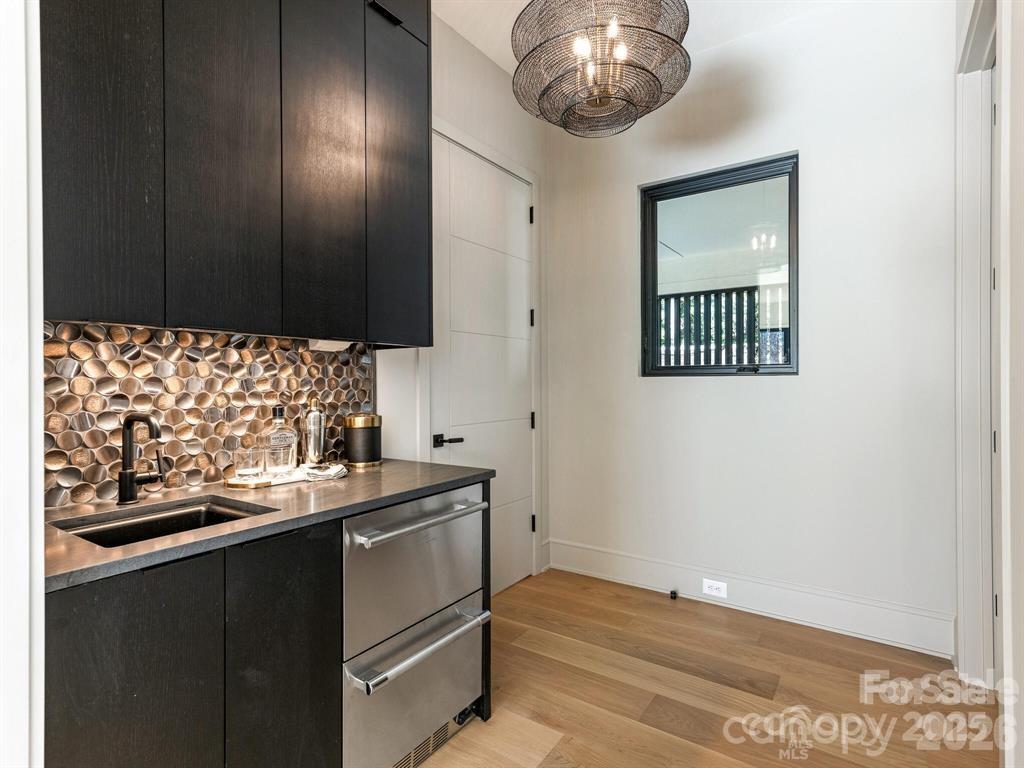 814 Bertonley Avenue Charlotte NC 28211