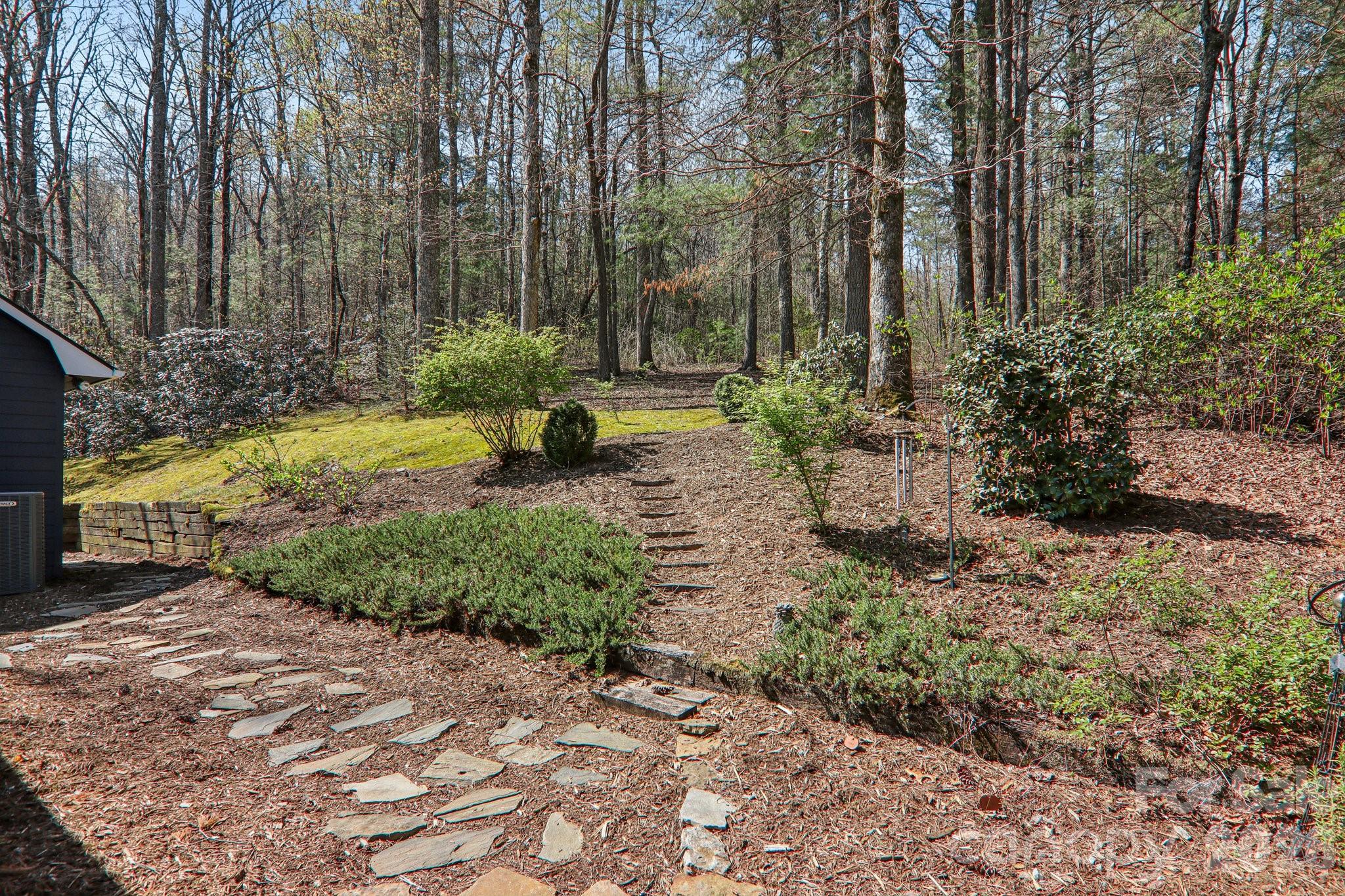 926 Camp Creek Road Saluda NC 28773
