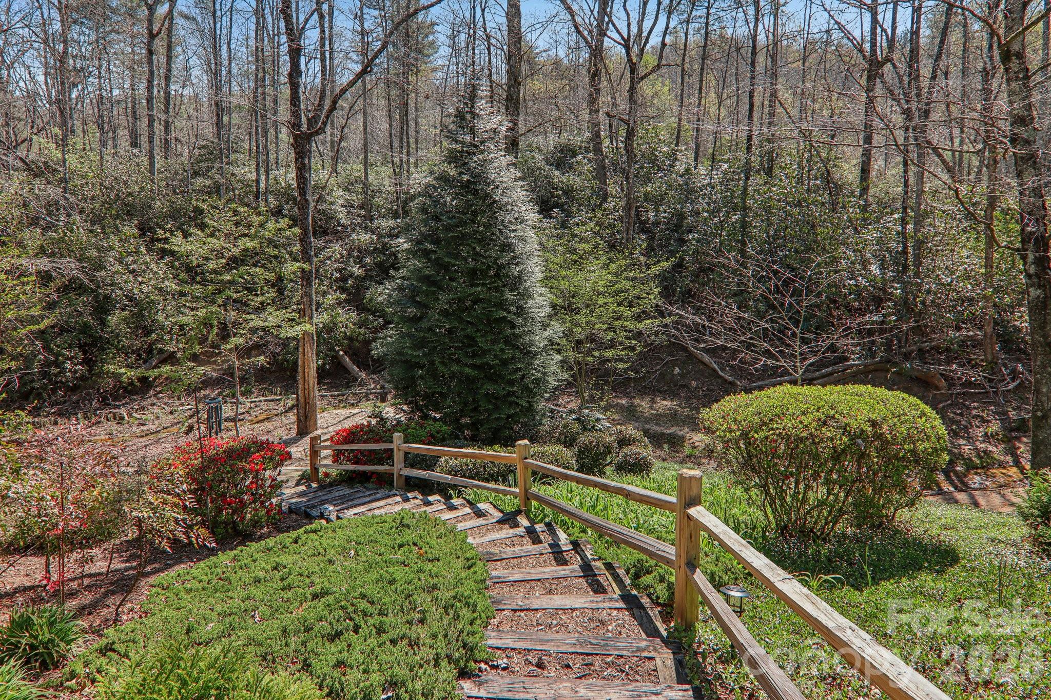 926 Camp Creek Road Saluda NC 28773