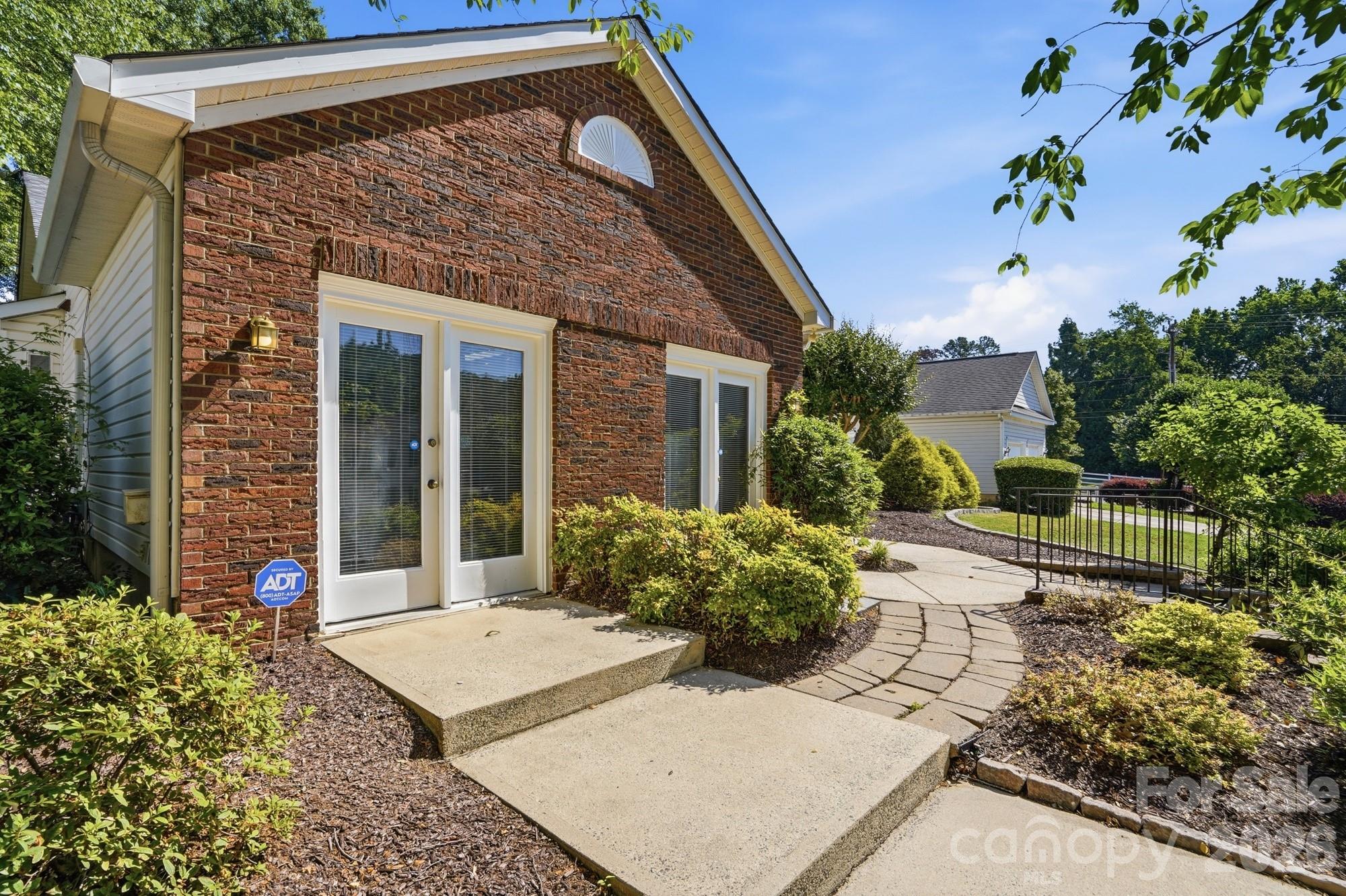 5519 Haybridge Road Charlotte NC 28269
