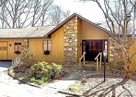 1105 High Vista Drive Mills River NC 28759