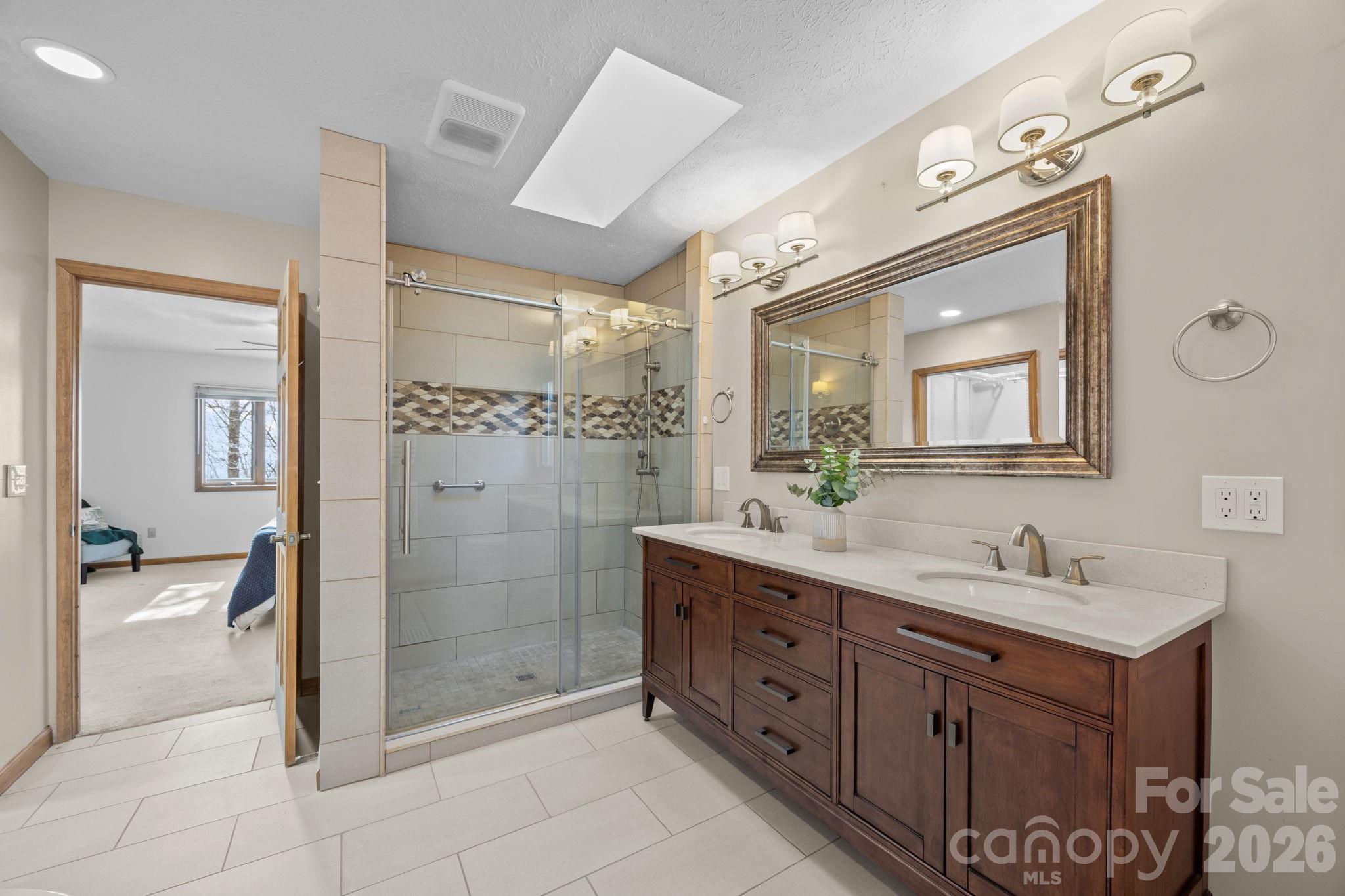1105 High Vista Drive Mills River NC 28759