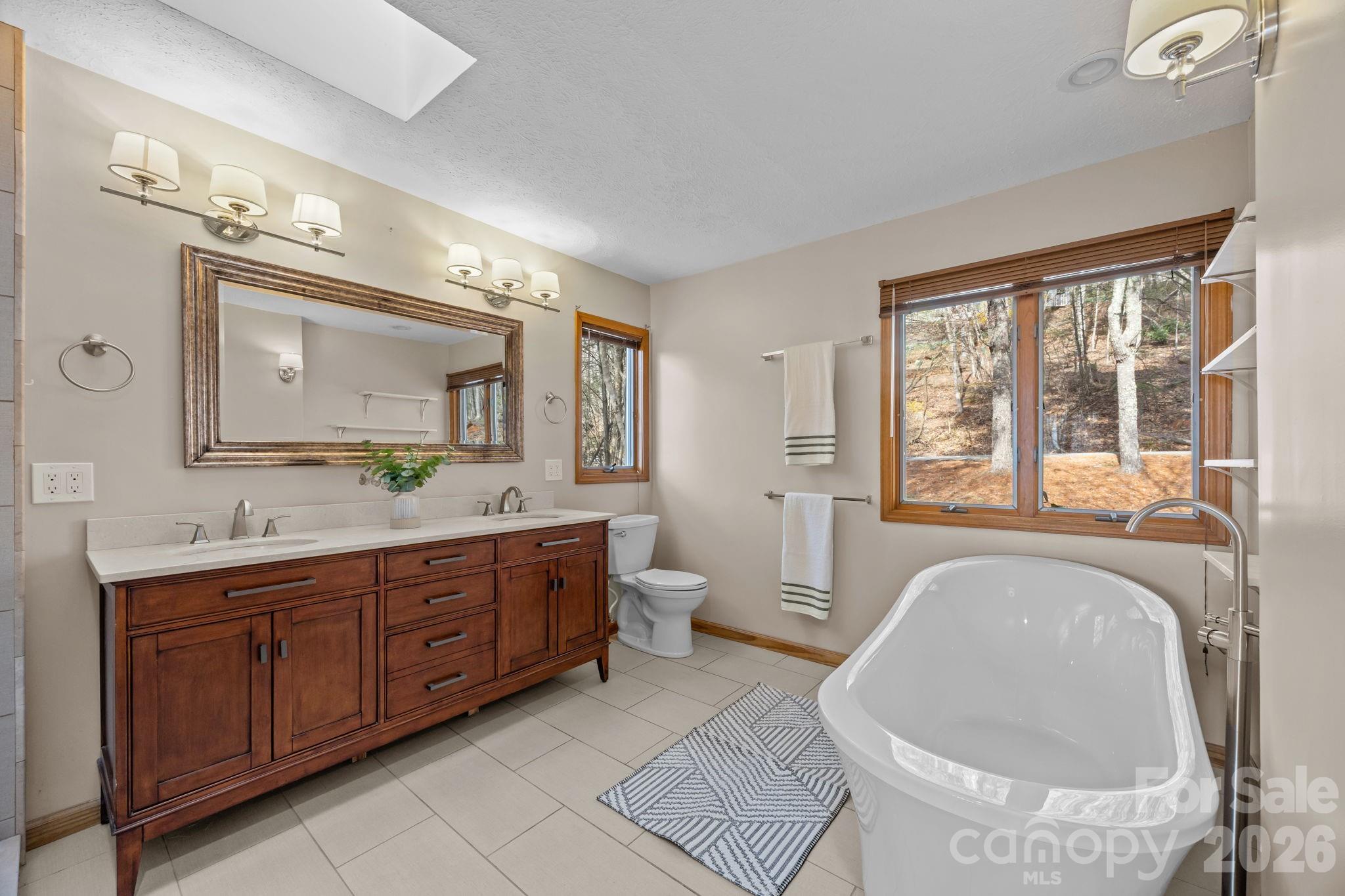 1105 High Vista Drive Mills River NC 28759