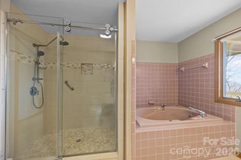 1105 High Vista Drive Mills River NC 28759