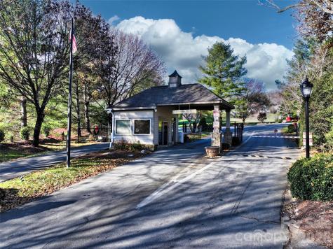 1105 High Vista Drive Mills River NC 28759