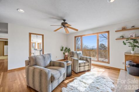 1105 High Vista Drive Mills River NC 28759