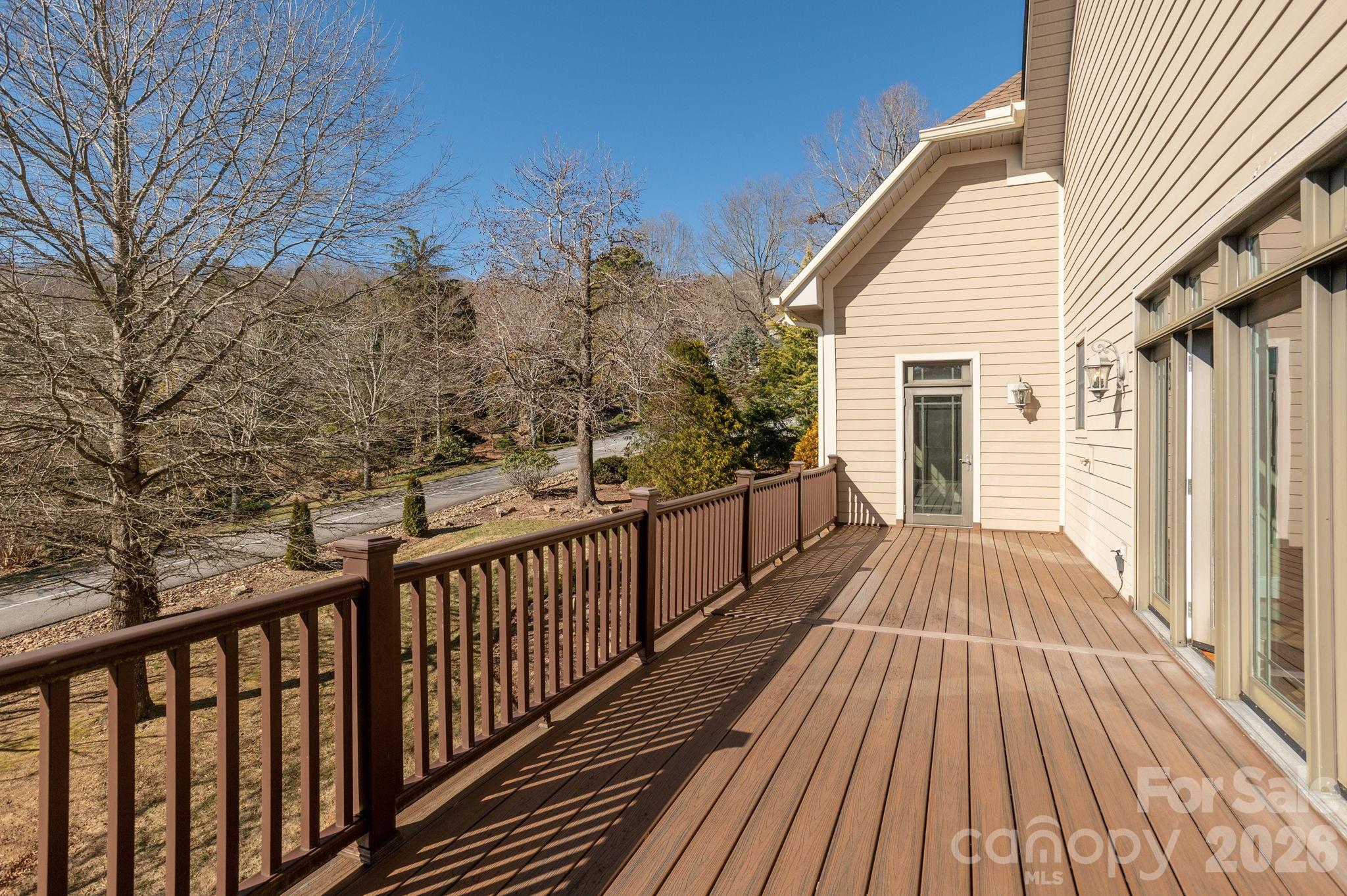 16 Winterberry Drive Hendersonville NC 28739