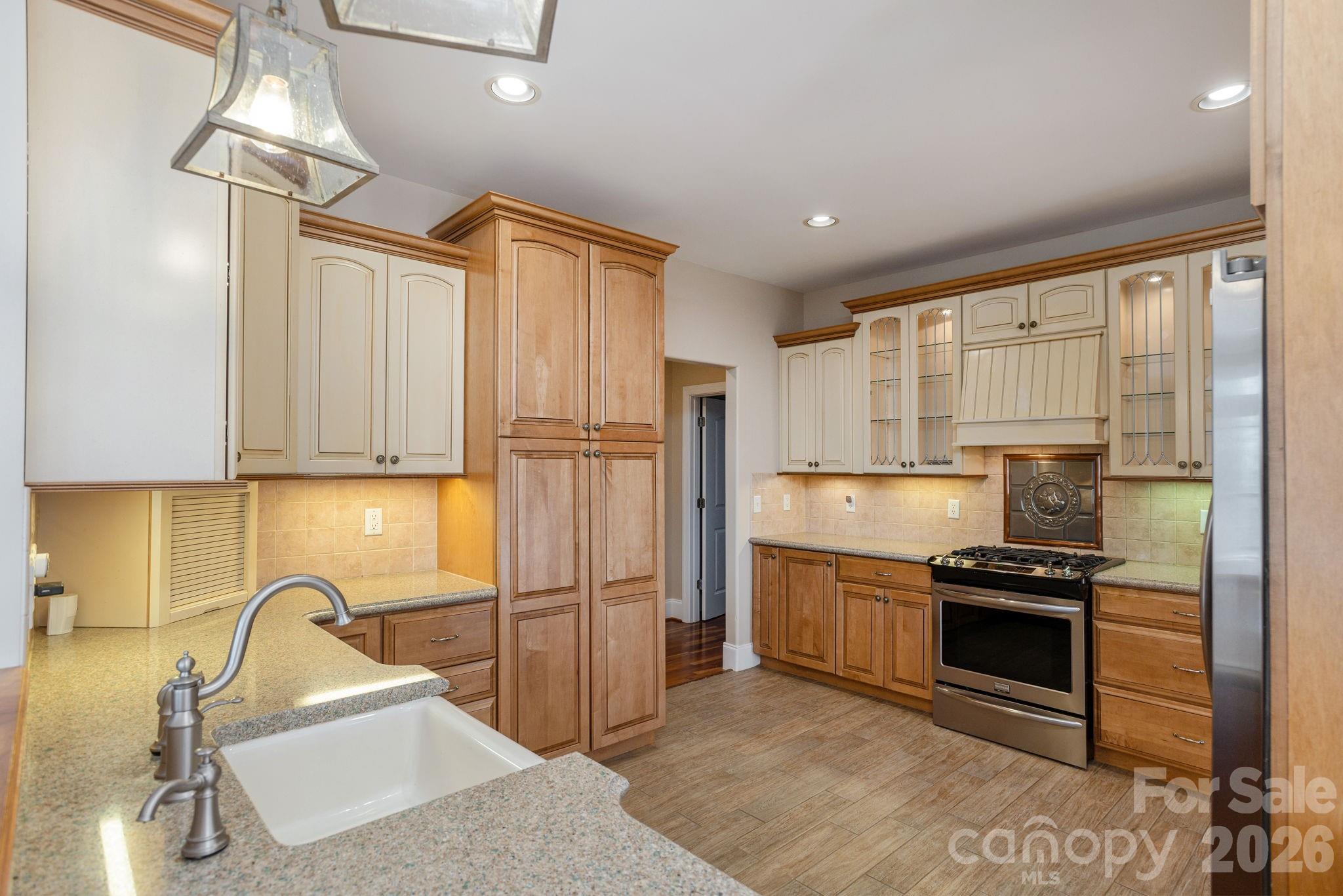 16 Winterberry Drive Hendersonville NC 28739