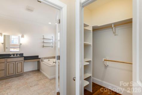 16 Winterberry Drive Hendersonville NC 28739