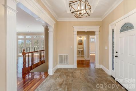 16 Winterberry Drive Hendersonville NC 28739