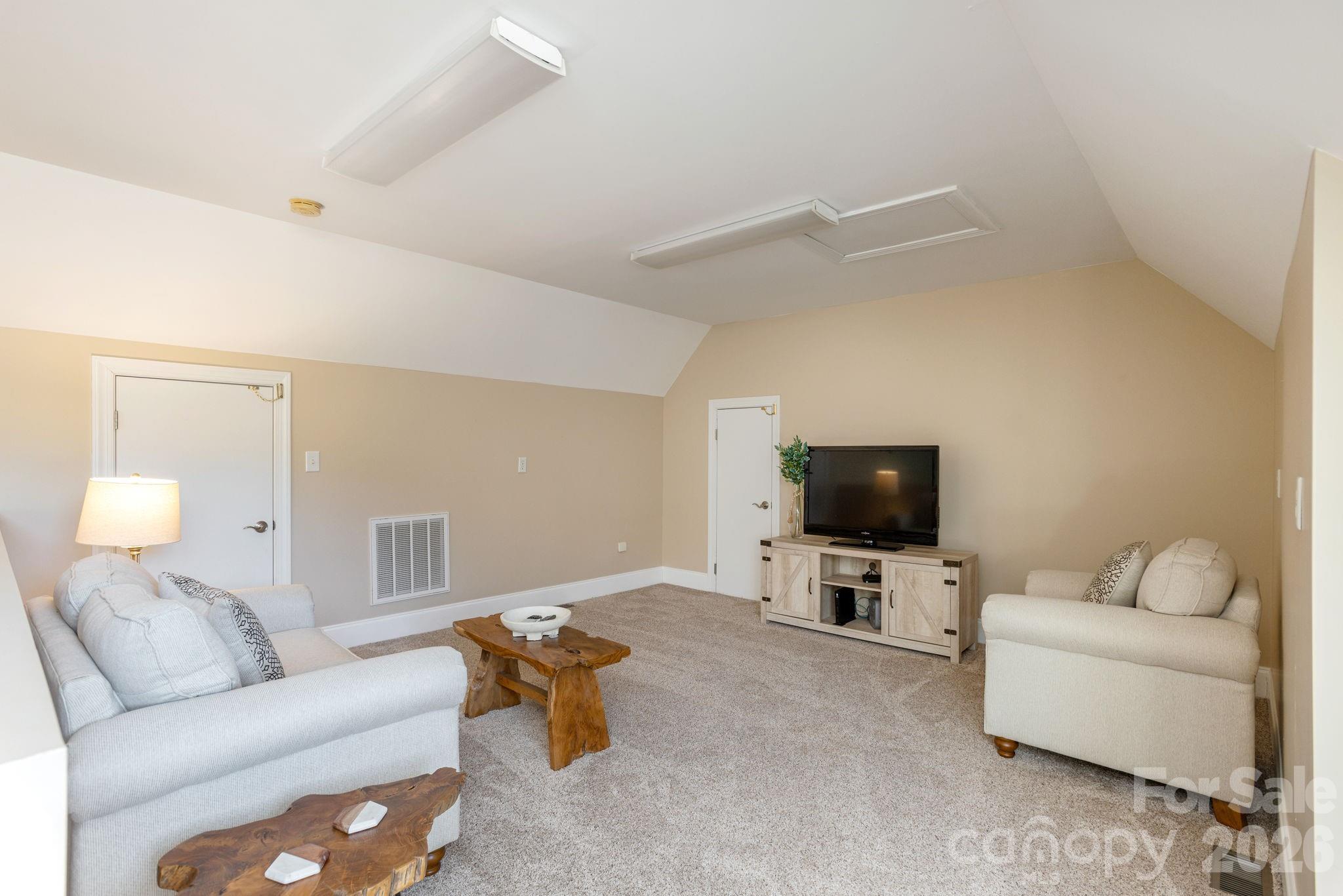 16 Winterberry Drive Hendersonville NC 28739