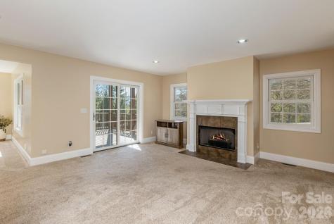 16 Winterberry Drive Hendersonville NC 28739