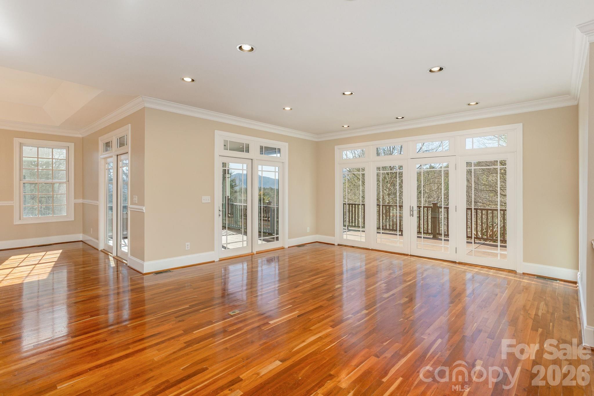 16 Winterberry Drive Hendersonville NC 28739