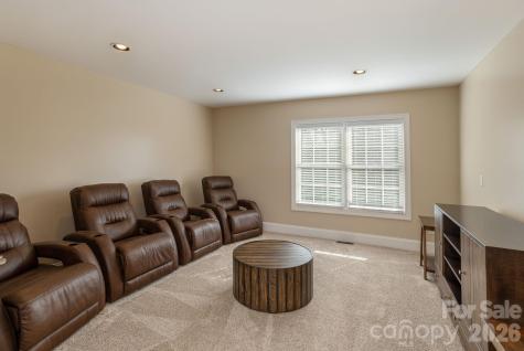 16 Winterberry Drive Hendersonville NC 28739
