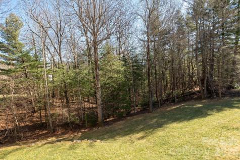 16 Winterberry Drive Hendersonville NC 28739