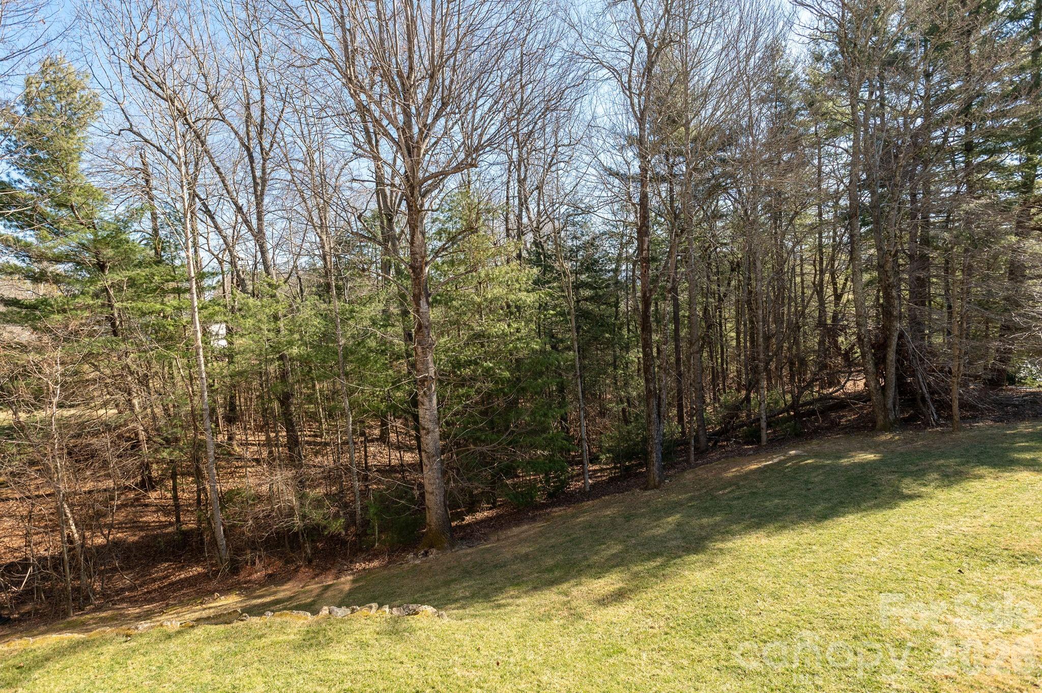 16 Winterberry Drive Hendersonville NC 28739