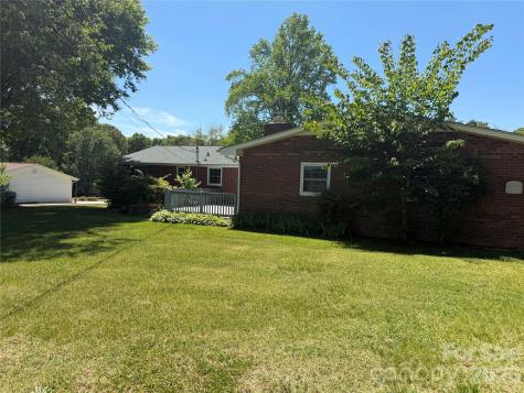 76 Eastview Court Taylorsville NC 28681