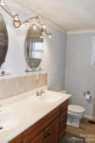 76 Eastview Court Taylorsville NC 28681