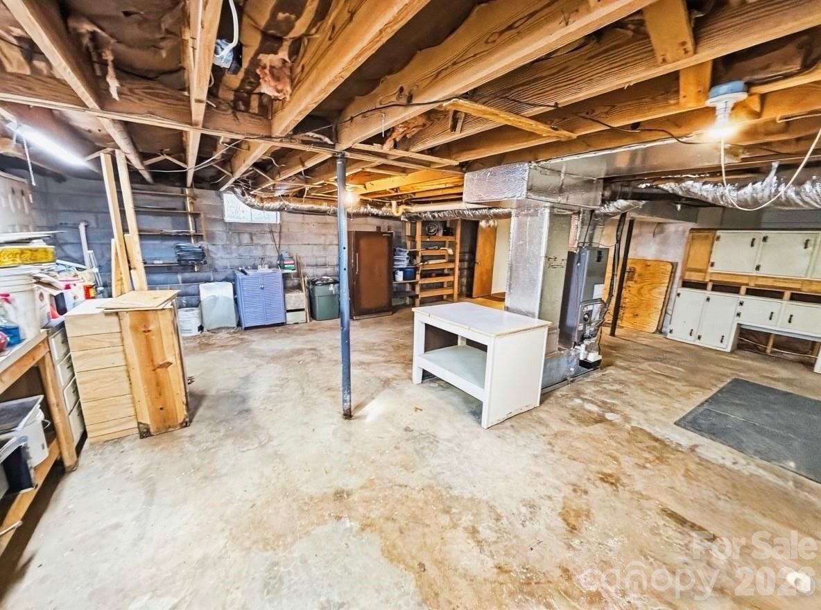 76 Eastview Court Taylorsville NC 28681