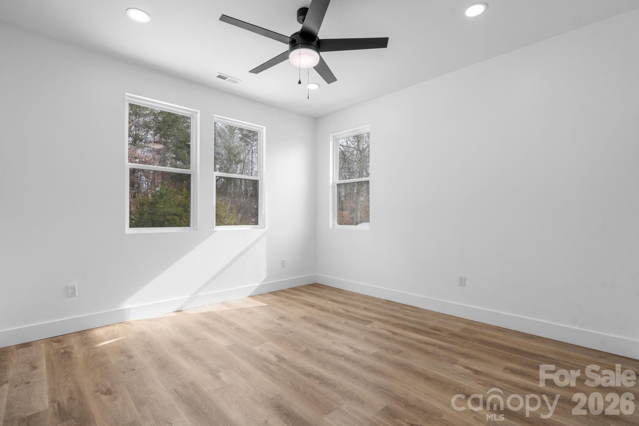 1207 39th Avenue NE Hickory NC 28601