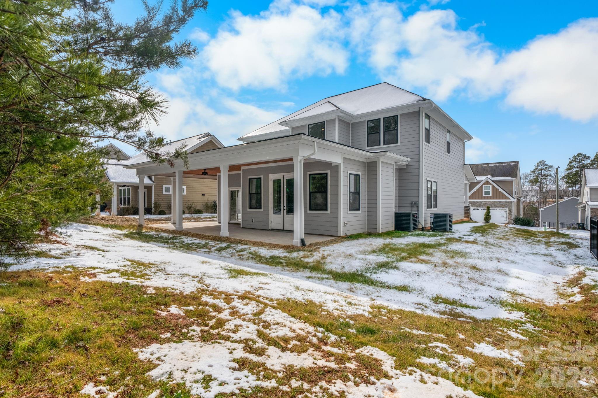 1207 39th Avenue NE Hickory NC 28601