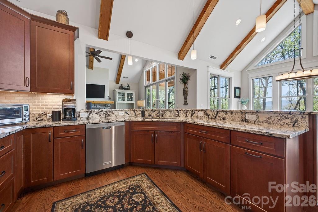 67 Little Sunset Court Hendersonville NC 28739