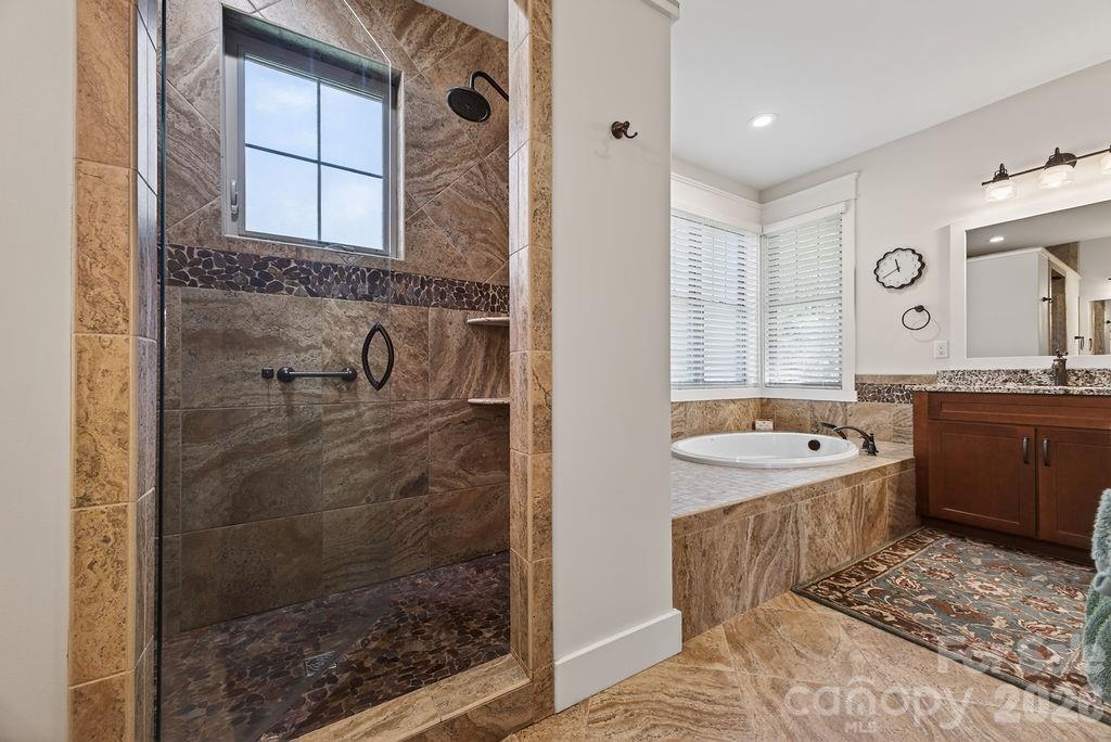 67 Little Sunset Court Hendersonville NC 28739