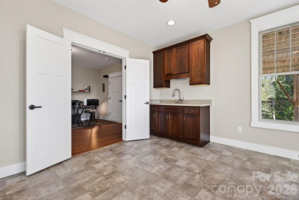 67 Little Sunset Court Hendersonville NC 28739