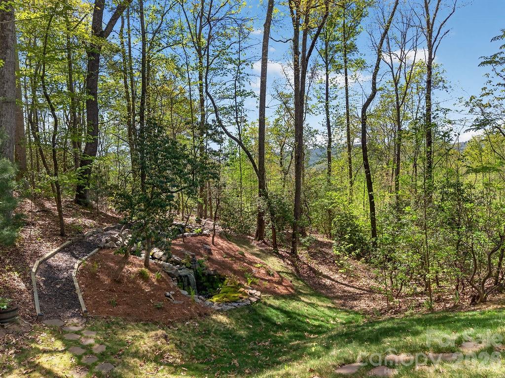 67 Little Sunset Court Hendersonville NC 28739
