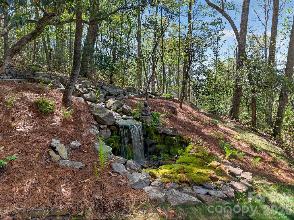 67 Little Sunset Court Hendersonville NC 28739