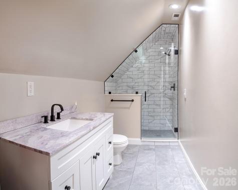 206 Courtland Place Asheville NC 28801