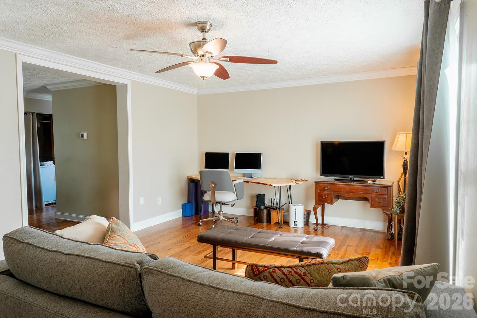 206 Courtland Place Asheville NC 28801