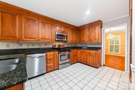 2804 Wimbledon Drive Gastonia NC 28056