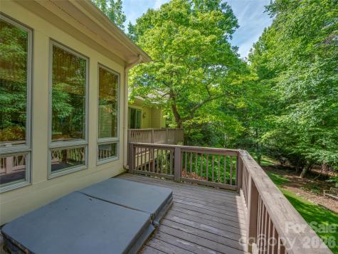 110 Little Cherokee Ridge Hendersonville NC 28739
