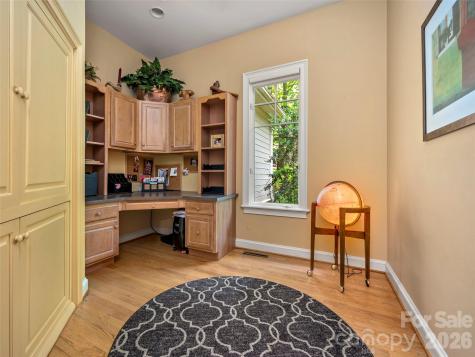 110 Little Cherokee Ridge Hendersonville NC 28739