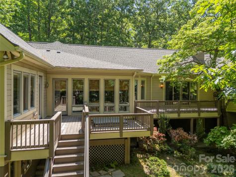 110 Little Cherokee Ridge Hendersonville NC 28739