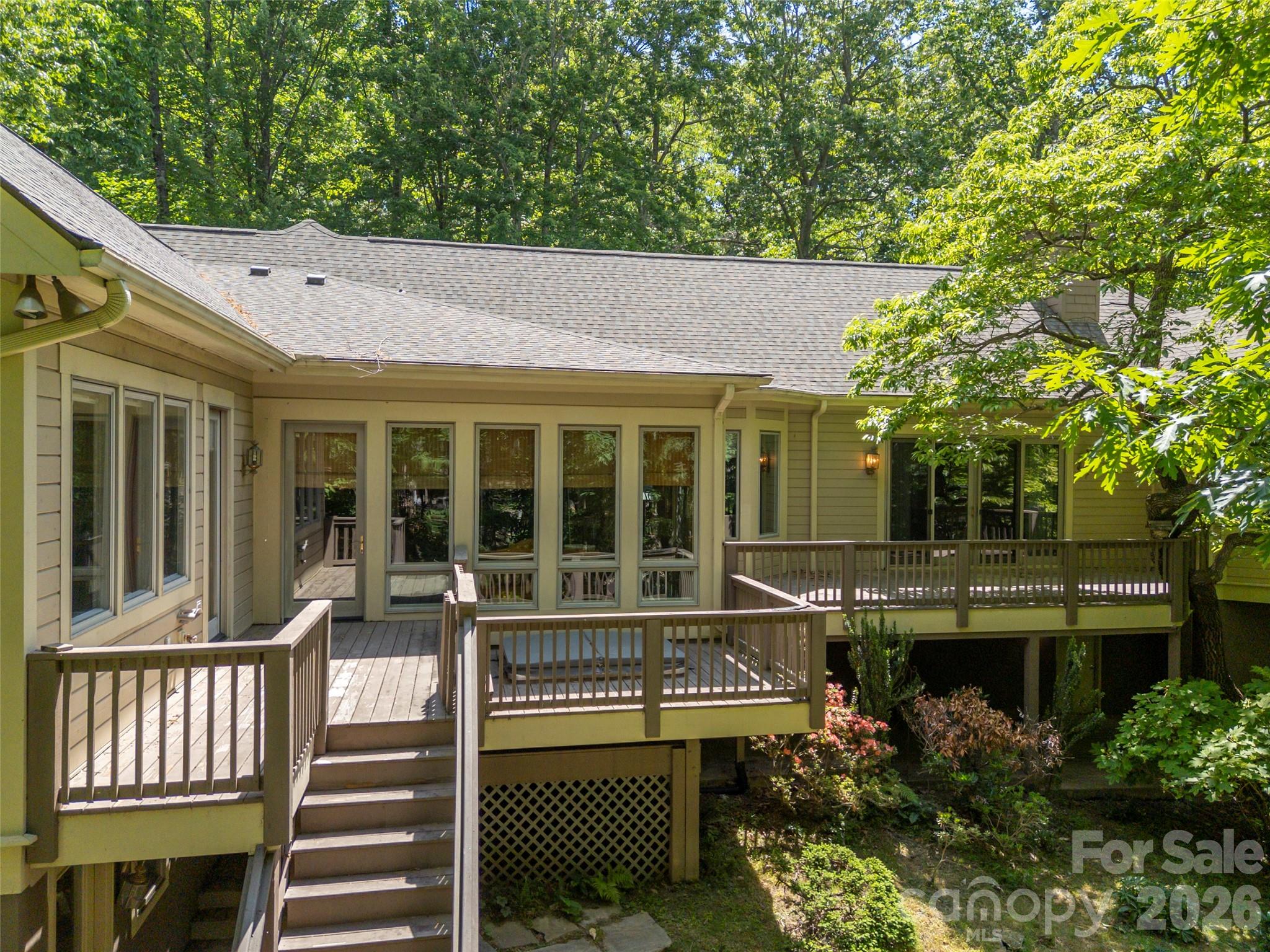 110 Little Cherokee Ridge Hendersonville NC 28739