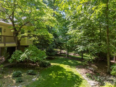 110 Little Cherokee Ridge Hendersonville NC 28739
